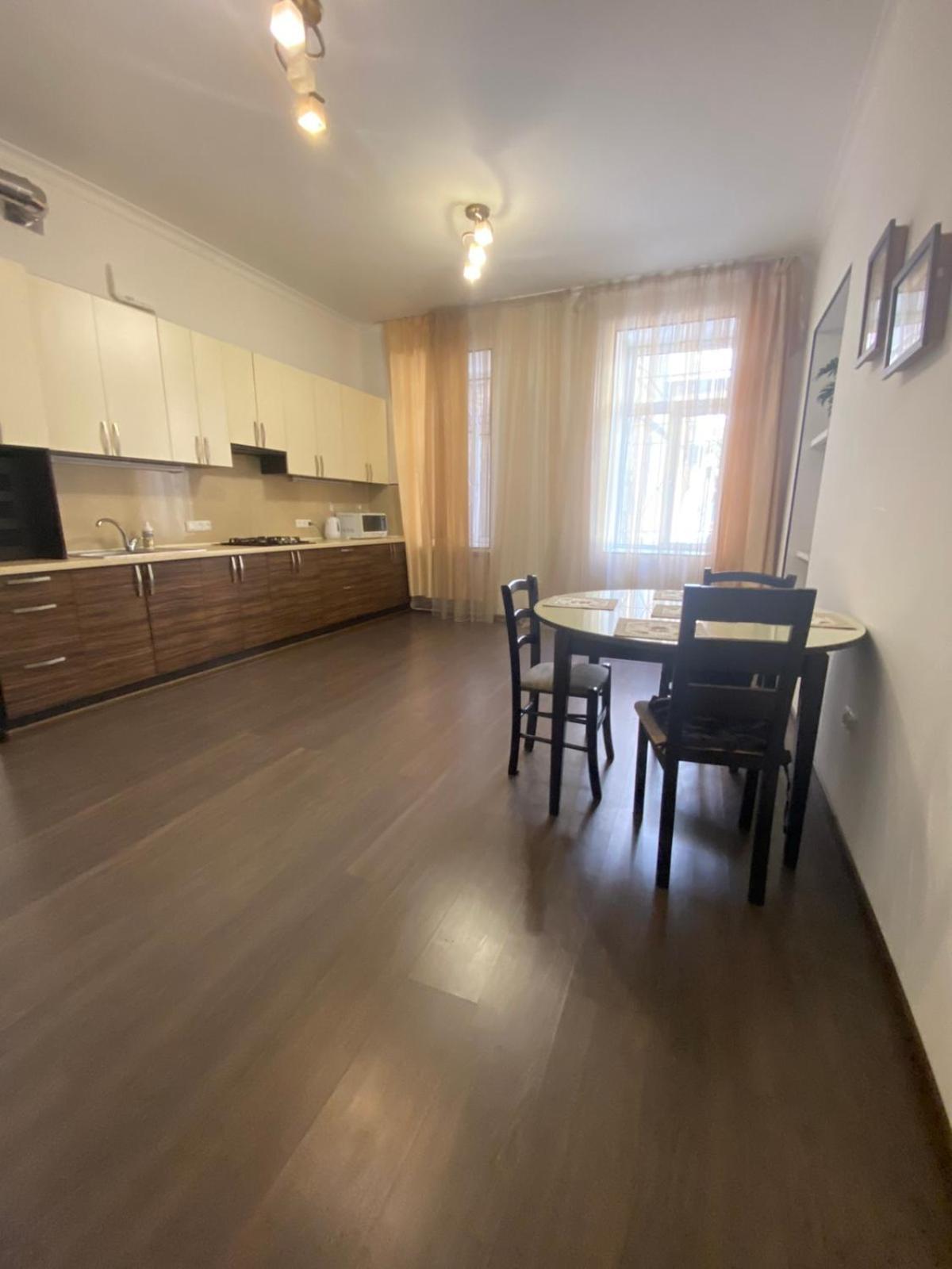 Afina Aparthotel Одеса Екстериор снимка